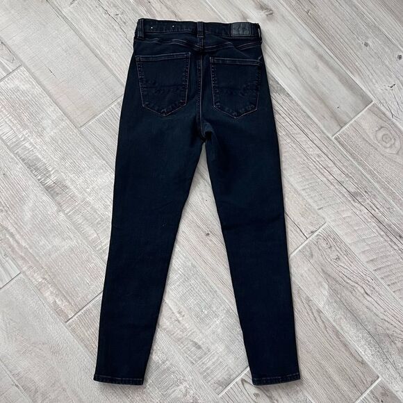 American Eagle 360 NE(X)T Curvy Super Hi-Rise High Waisted Jegging Black Jeans - Picture 4 of 10